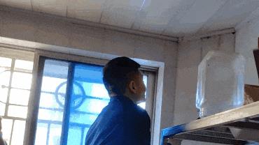 DƬ